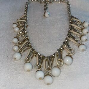 Vintage gold tone oval link drop bead dangle bib chain choker hook chain clasp